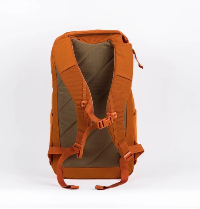 Evergoods Civic Half Zip 22L