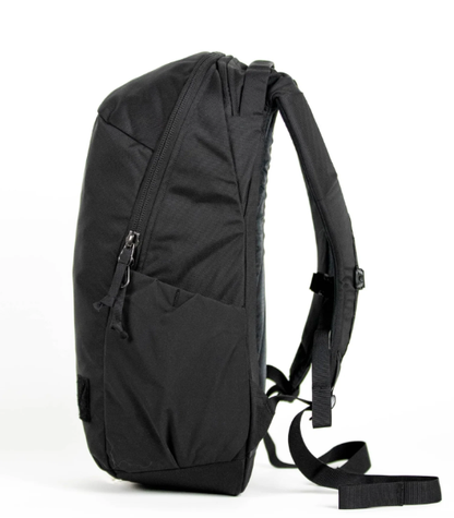 Evergoods Civic Half Zip 22L
